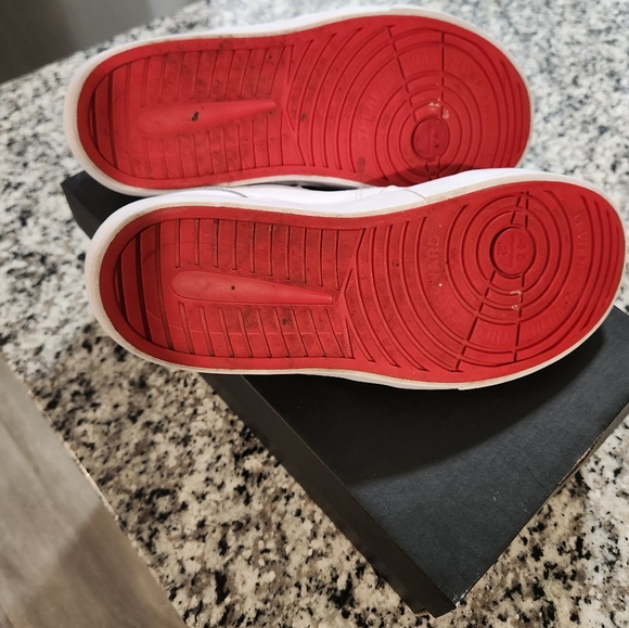 Jordan Series ES - Picture 5 of 6